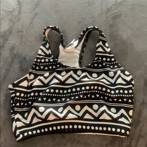 The cutes bra! Works very good during workouts.